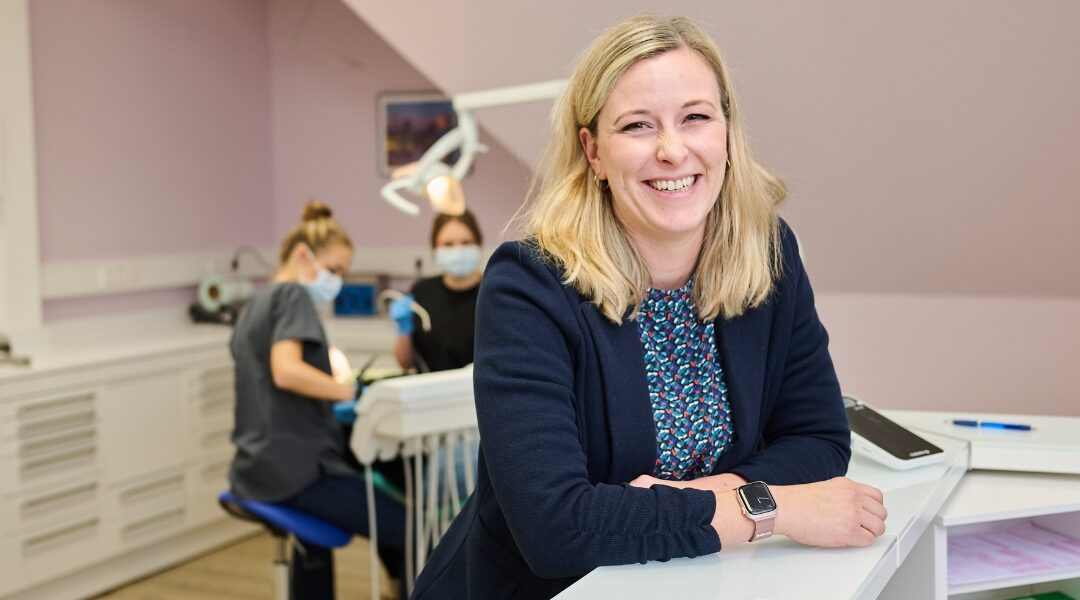 Lehrerin Christine Röscheisen über die Ausbildung von Zahnmedizinischen Fachangestellten am BBZ Rendsburg